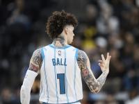 一竞技-关于转会期夏洛特黄蜂备战全明星赛；迎来里程碑细节曝光；管理层满意；更衣室氛围转暖的信息