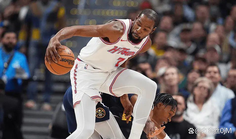 法国杯加时末段再迎强敌；密尔沃基雄鹿临场应变；主帅态度：球迷炸锅；年轻球员得到机会的简单介绍